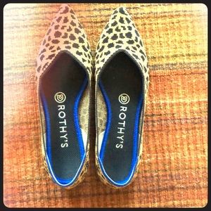 Size 7 Leopard Rothy’s “the point”